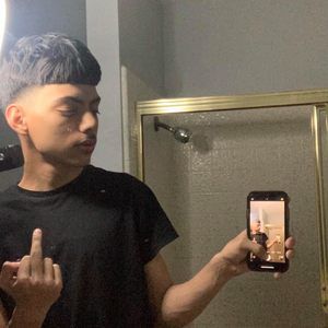 Meet your Posher, Manuel